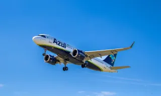 Companhia aérea sul-africana defende voo rasante de dois Embraer E190 sobre estádio na Cidade do Cabo