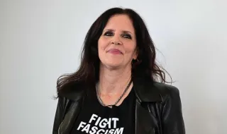 Laura Poitras expone en Venecia a los "monstruos" antimigratorios de Trump: "Se ha normalizado que paramilitares enmascarados secuestren a niños y ejecuten a civiles a plena luz del día"