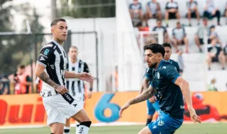Rio Ave fecha dupla: Simón García e Radek Siler