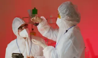 Cientistas criam molécula que elimina tumores agressivos de linfoma em ratos em apenas 11 dias