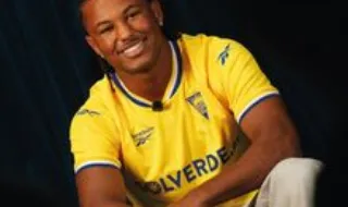 Samuel Amissah reforça Estoril por empréstimo do Fulham