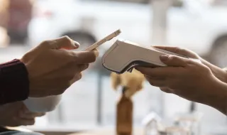 Burlões trocam 20€ por 2000€ onde o contactless não tem limite