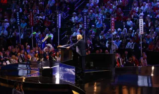 “Cheque-Trump” viola a ética, mas é legal, embora “patético e triste”