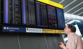 Falha técnica no controlo aéreo cancela centenas de voos no Reino Unido