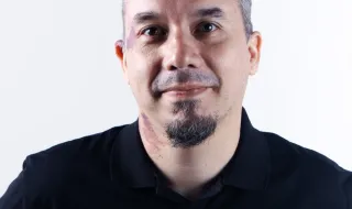 Alex Escobar quebra o silêncio e atualiza estado de saúde após cirurgia: ‘Já estive na escuridão’