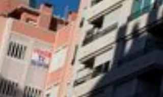 Portugal volta a liderar subida de preços das casas enquanto mundo arrefece
