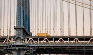Nova York suspende inteligência artificial em escolas públicas