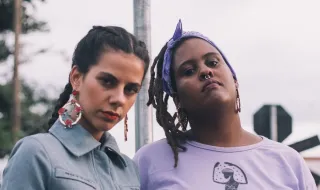 Duas mulheres em estado grave após acidente com camião na Pampilhosa