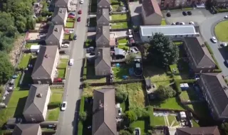 Escassez de habitação aumenta tensão contra migrantes em Glasgow