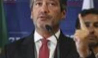 Ventura considera que se PS não acompanhar moção de censura, quer continuidade de Luís Neves como ministro