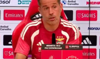 Marco Silva: «Talvez estejam à espera que tire o Prestianni, que tem jogado mal, para colocar o Kaminski...»