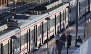 La 'obra interminable' del corredor mediterráneo sigue sin fecha para su puesta en servicio: Adif explica las causas