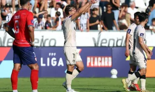 Varzim goleia o Trofense em casa e avança na Taça de Portugal