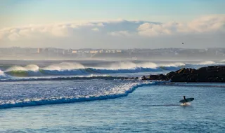 Costa da Caparica | Homem morre após assistência na praia do Tarquínio