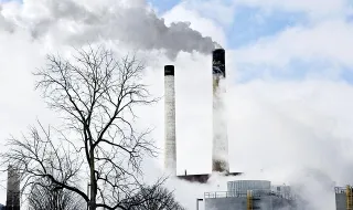EPA de Trump revoga limites de poluição em usinas de combustíveis fósseis