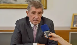 Professores. Ministro estima que haja cerca de dois mil horários por preencher