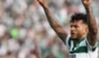Suárez imparável no melhor arranque da carreira