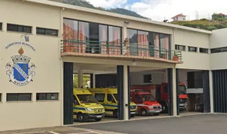 Fogo em mato extinto no Porto da Cruz