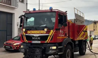 Incendio en la mezquita de Altura: desalojan un edificio de seis plantas