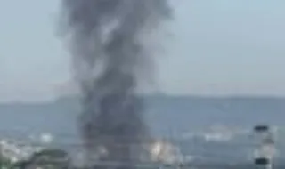 Camião destruído pelas chamas na Maia
