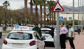 Uno de cada dos aspirantes suspende en su primer intento el examen práctico de conducir en Castellón