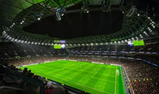 Tosin sai do Chelsea para o Tottenham por 8 M€