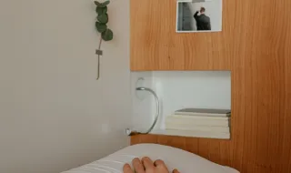 Acorda com a almofada molhada? Babar durante o sono pode esconder um problema
