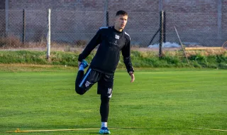 Oficial: Jakupovic assina no V. Guimarães até 2029