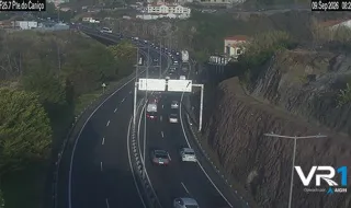 Viatura avariada  causa congestionamento a partir da Cancela