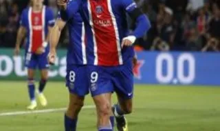 Paris Saint-Germain começa por fim a nadar