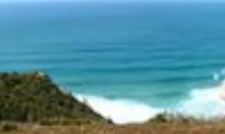 Buscas pelo jovem desaparecido na Praia da Ursa em Sintra retomas pelo terceiro dia