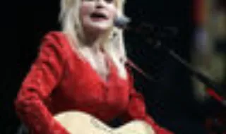 Dolly Parton deixa fortuna de quase 400 milhões de euros