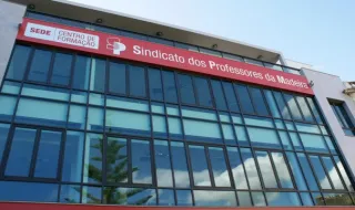SPM critica colocações de professores e anuncia medidas de luta