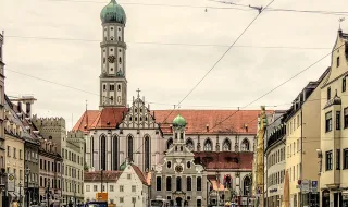 Alemanha: Ulrich Siegmund, da AfD, vota em eleição regional decisiva