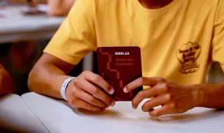 IA personaliza experiência de aprendizagem em nova plataforma que chega ao Brasil