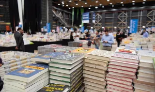 Bienal do Livro de São Paulo bate recorte de público e faturamento médio das editoras sobe 57%