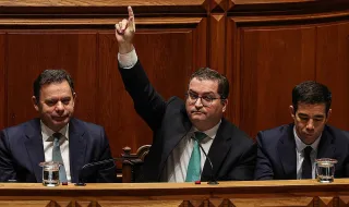 Custo da nova dívida é dos mais baixos da Zona Euro, mas investidores exigem mais cortes orçamentais