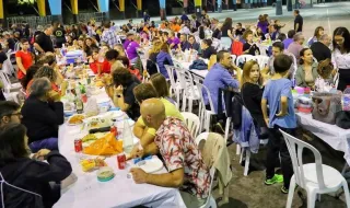 Las collas arrancan fuerte el nuevo ciclo festero de Castelló: desde una gaiata de mano a la 'Tornà a la Ciutat' el día 25