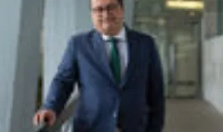 Ministro das Finanças espera "pelo menos saldo zero" em 2026. Garante "robustez" nas contas