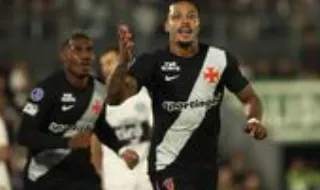 Jogador do Vasco da Gama alvo de buscas por suspeita de tráfico de drogas e armas