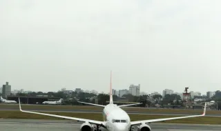 Avião fica no ar por mais de 45 minutos devido a problemas de escoamento no aeroporto do Porto