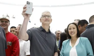 Tim Cook deja Apple en manos de John Ternus tras 15 años y multiplicar la acción por 24
