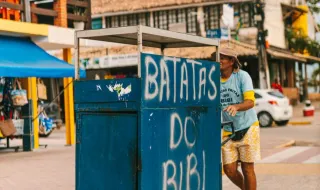 Há sardinhas na telha e batatas assadas na areia e pode provar tudo neste festival na Tocha