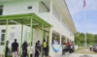 Entra em jardim de infância e mata professora a tiro na Tailândia