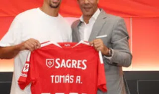 Tomás Araújo a viver "um sonho" com a renovação pelo Benfica: «Foi um caminho muito complicado»