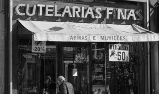 Turistas encontram arma que pode resolver crime antigo