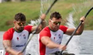 Vice-campeões João Ribeiro e Messias Baptista na final K2 500 nos Mundiais