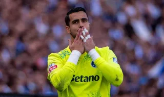 "Fechem o aeroporto": Farioli recorda "estratégia" para manter Diogo Costa no FC Porto