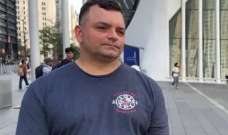 Fugiu do Ground Zero, voltou de barco para salvar vidas e tornou-se bombeiro: como o 11 de Setembro mudou a vida de um lusodescendente