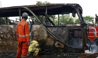 Al menos 16 muertos y 28 heridos en un accidente de autobús en Egipto